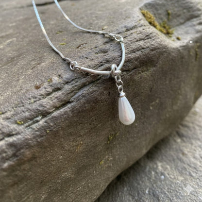 Elegant Pearl Knot Pandent With 925 Sterling Silver Minimal Chain