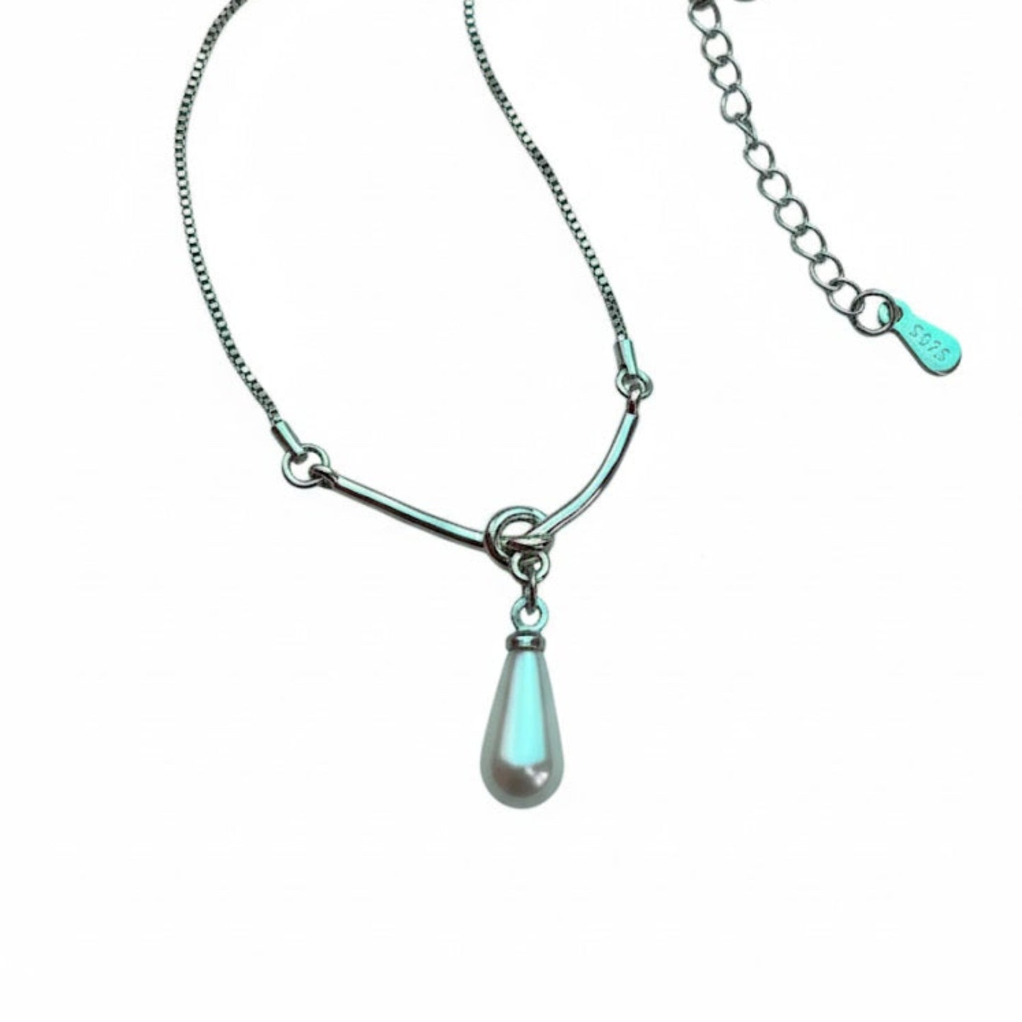 Elegant Pearl Knot Pandent With 925 Sterling Silver Minimal Chain